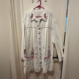 Pilcro White Shirt with Floral Embroidery